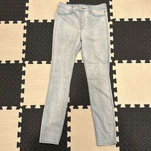 Abercrombie and Fitch jeans skinny size 6 regular W 28